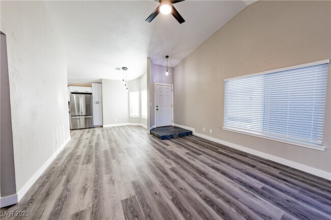 Building Photo - 517 Crony Ave