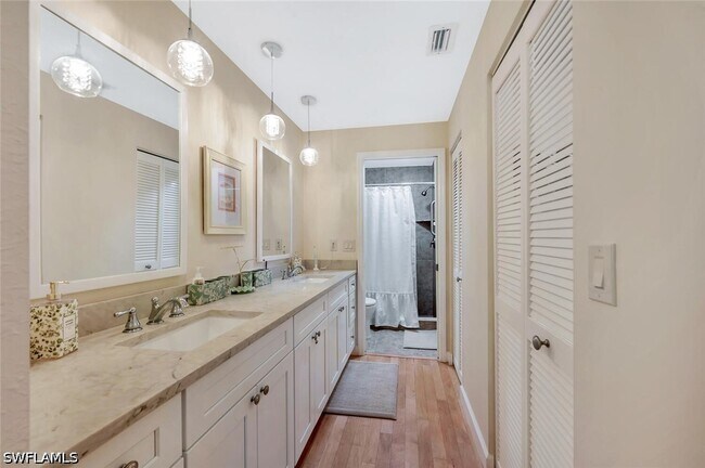 Building Photo - 818 Tanbark Dr