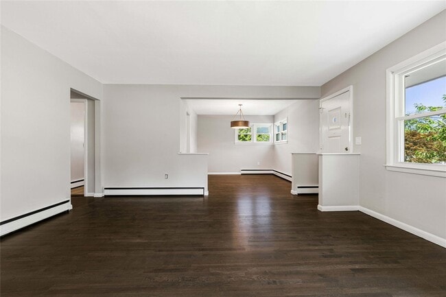 Building Photo - 125 Whittier Dr