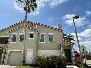 Building Photo - 805 Belmont Pl