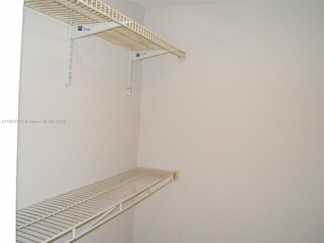 Building Photo - 9022 SW 123rd Ct