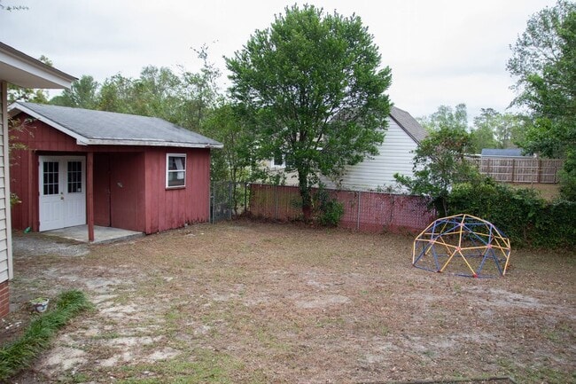 Building Photo - 601 Parkway Blvd