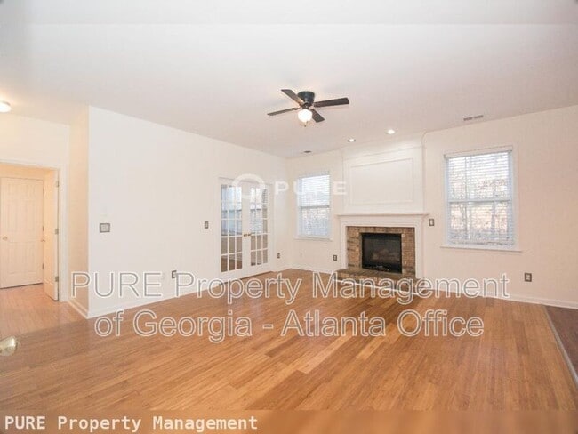 Building Photo - 4363 Walforde Blvd