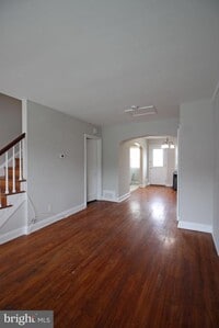 Building Photo - 529 Parksley Ave