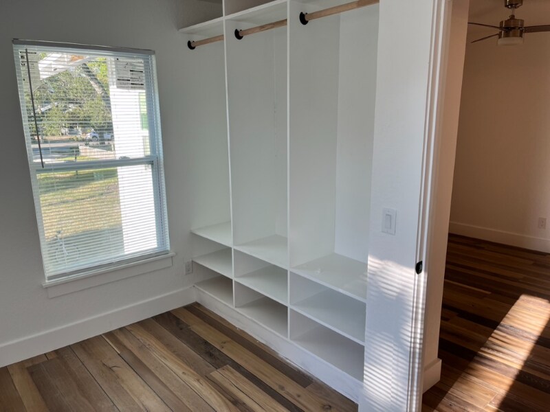 Building Photo - 2745 2nd Ave S