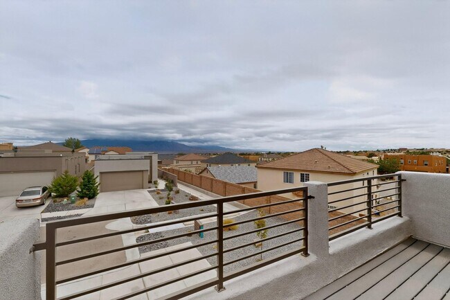 Building Photo - 5603 Linq Ct NE