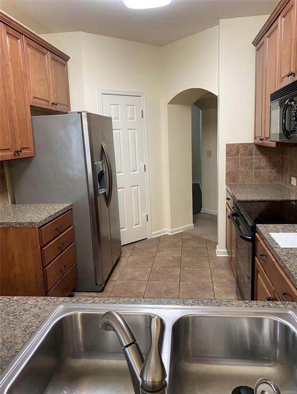 Building Photo - 9520 Helmsley Cir