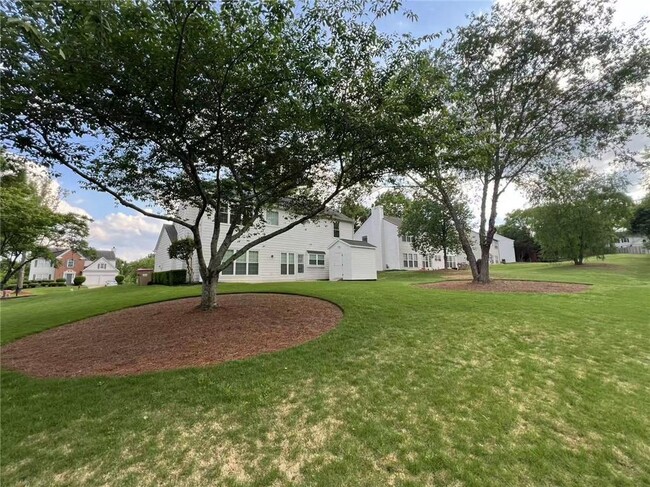 Building Photo - 230 Ascalon Ct