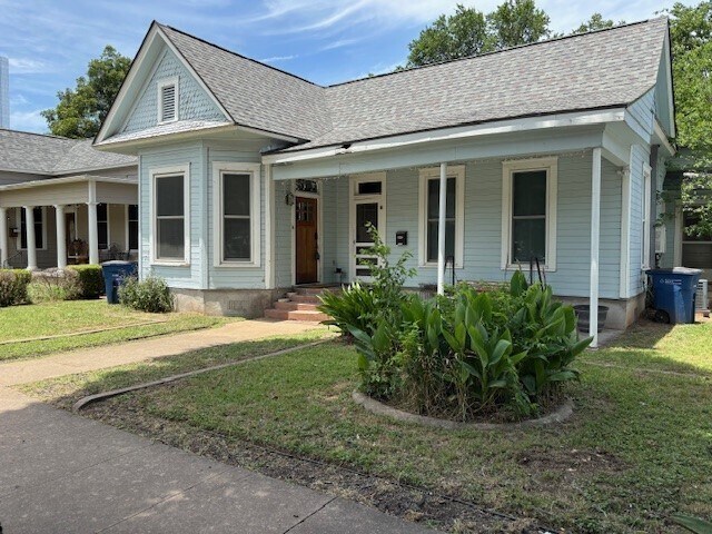 Building Photo - 1006 Willow St