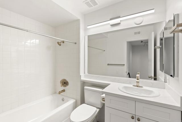 Building Photo - 3213 Via Marin