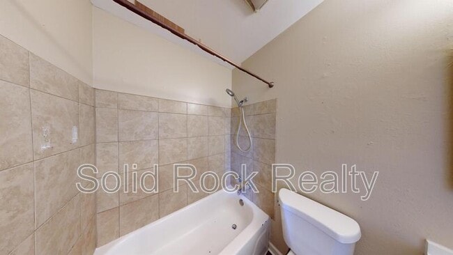 Building Photo - 4332 Ericson Dr