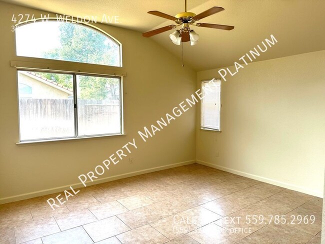 Building Photo - $1,900 Blythe & McKinley, 3 Bedrooms - W. ...