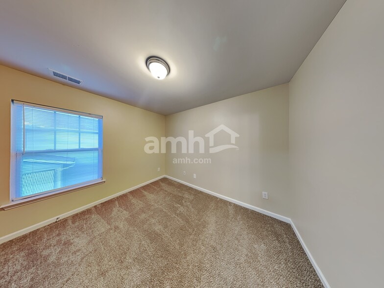 Building Photo - 1507 Bitter Creek Dr