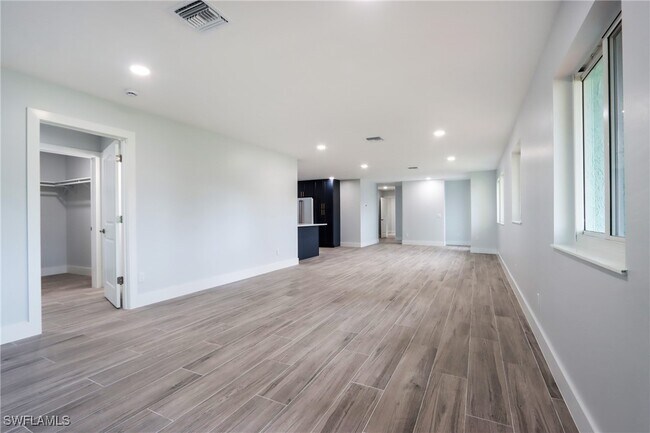 Building Photo - 27642 Imperial Shores Blvd