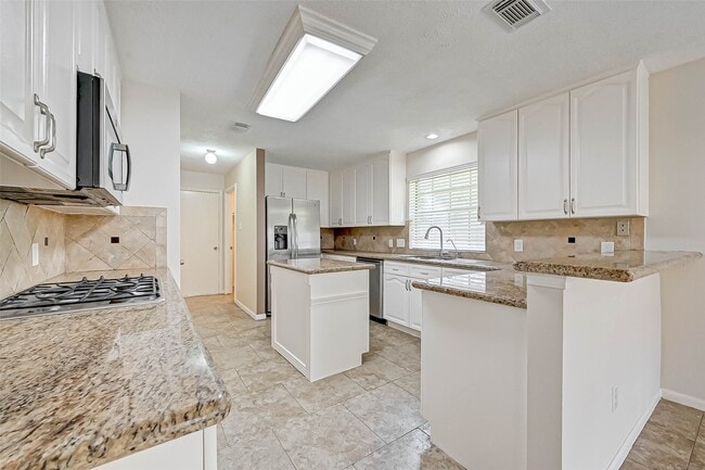 Building Photo - 1630 Berkoff Dr