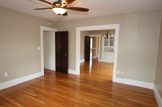 Livingroom to Dining - 5 Manning St