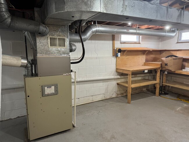 Building Photo - Single Family - Central AC, Penfield with Fairport Schools