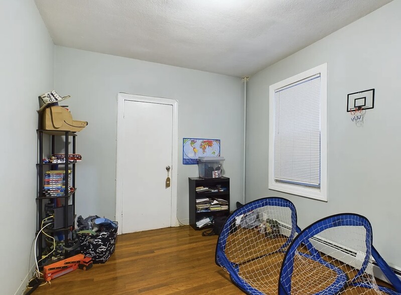 Building Photo - 239 Tremont St