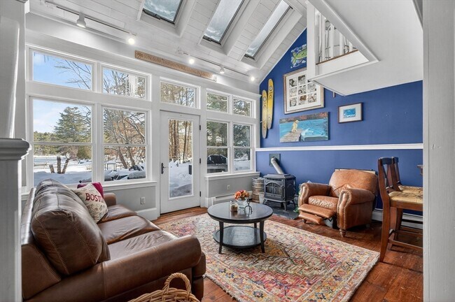 Building Photo - 27 Lower Dam Way