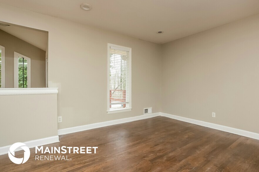 Building Photo - 1960 W Kimberly Rd SW