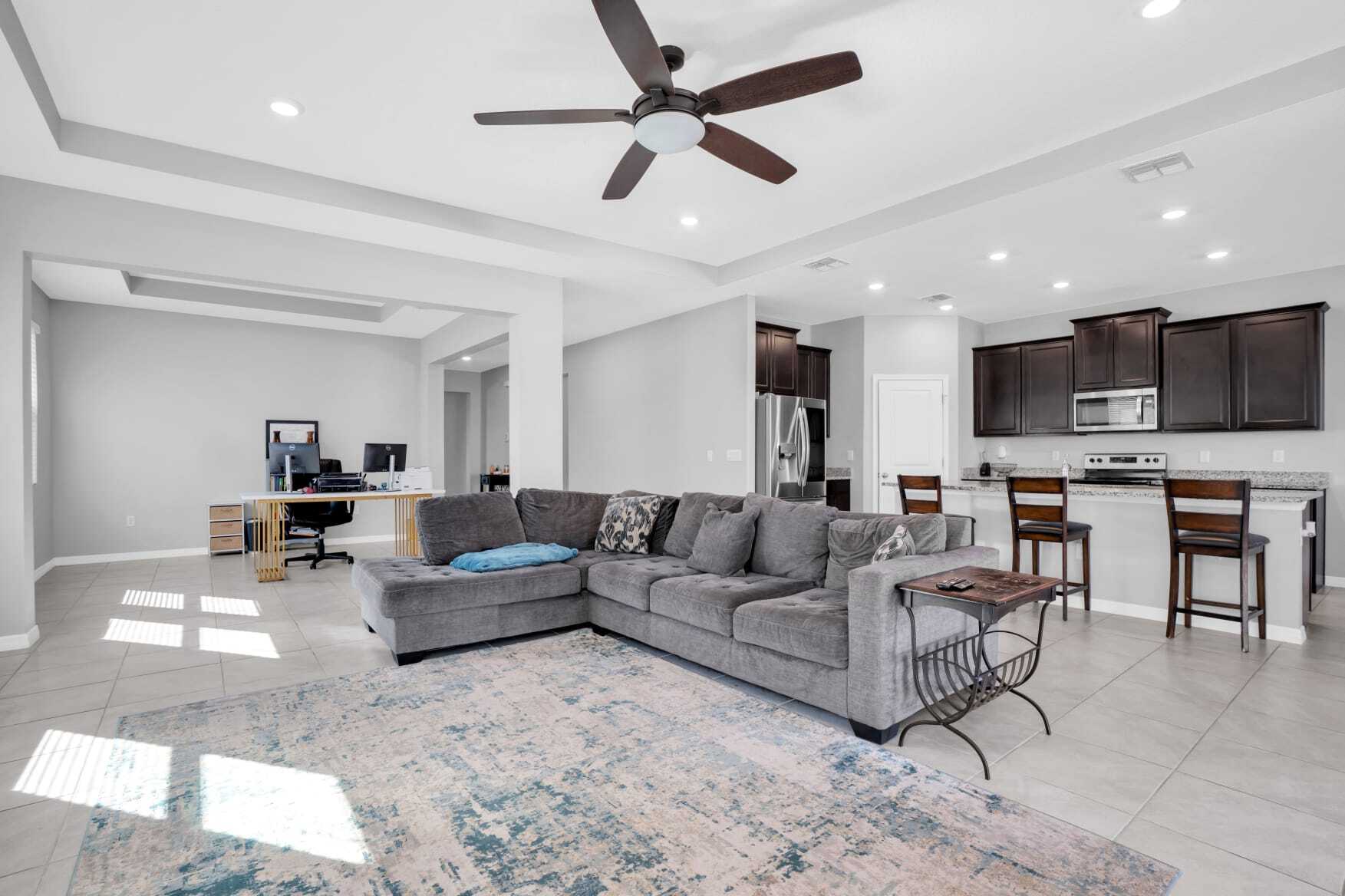 Building Photo - 528 Ocean Spray Dr