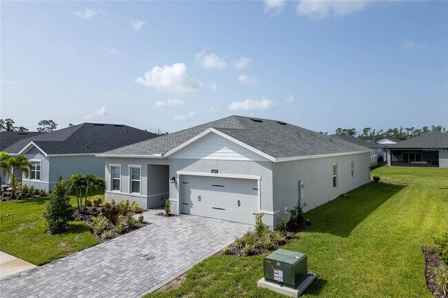 Building Photo - 16873 Castoro Dr