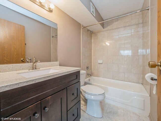 Building Photo - 1800 Huntington Blvd