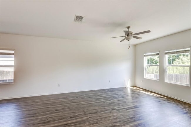 Building Photo - 7420 Tonka Ln