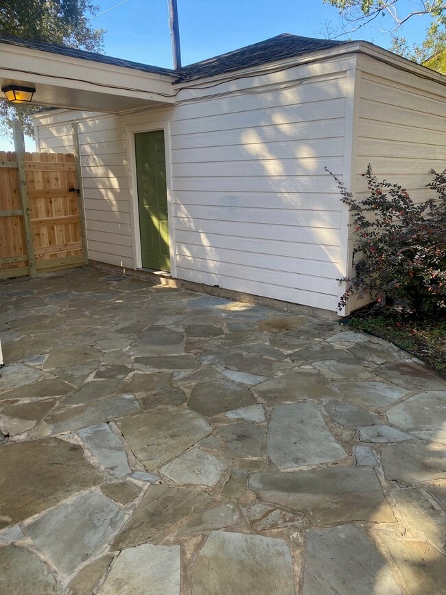 Building Photo - 4603 Hickory Downs Dr