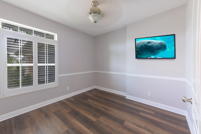 Building Photo - 3315 SE W Snow Rd