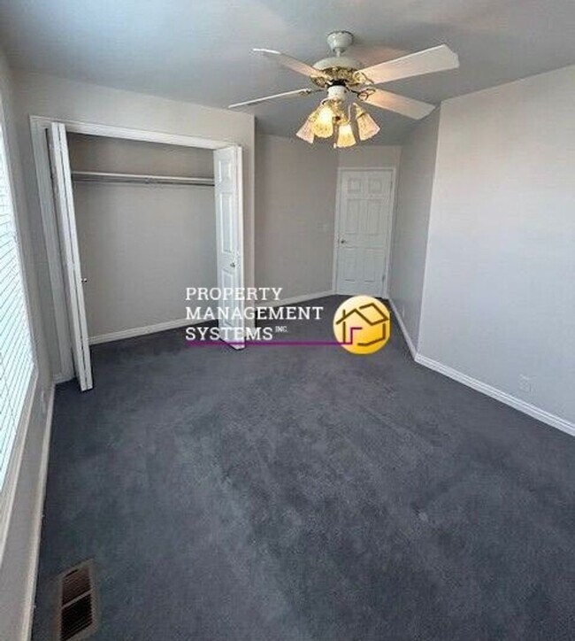 Building Photo - 3 Bedroom Condo Near Park City