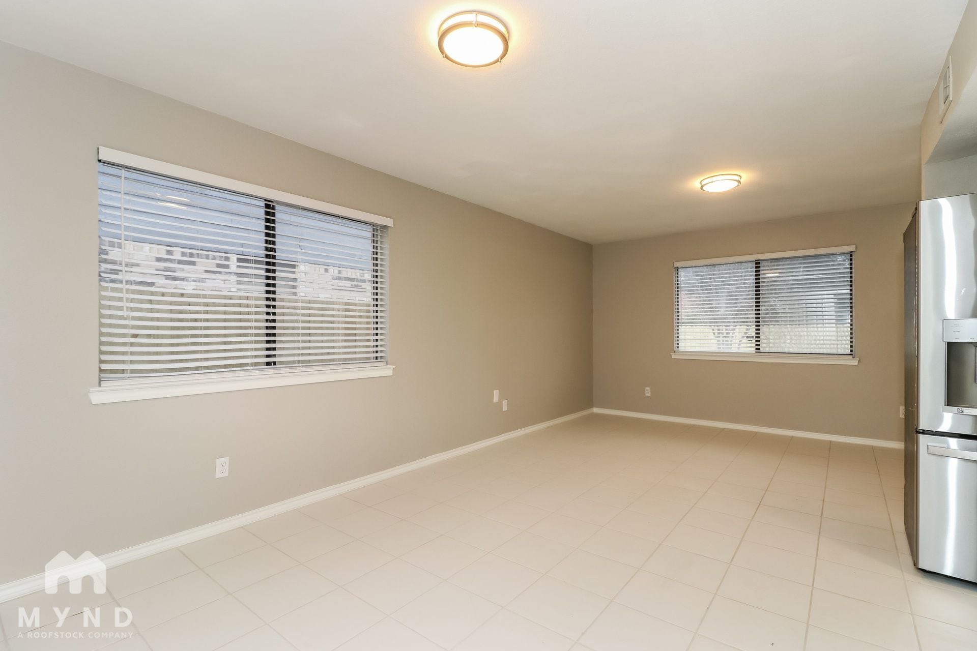 Building Photo - 7413 Waterway Dr