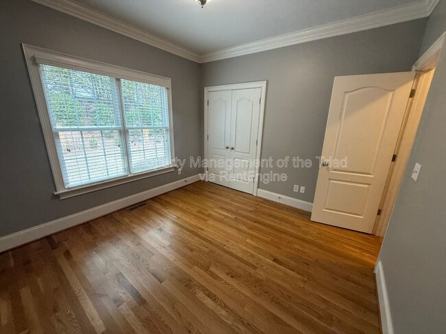 Building Photo - 2528 N Beech Ln