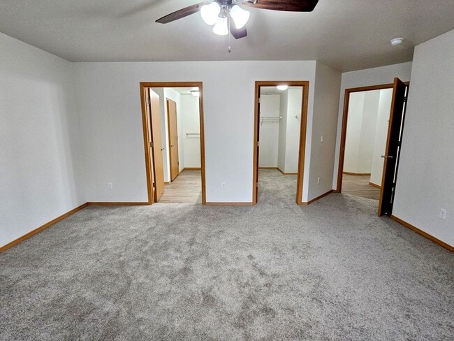 Building Photo - *360 TOUR AVAILABLE* Spacious Ranch-Style ...
