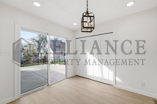 Building Photo - 6651 N Scottsville St