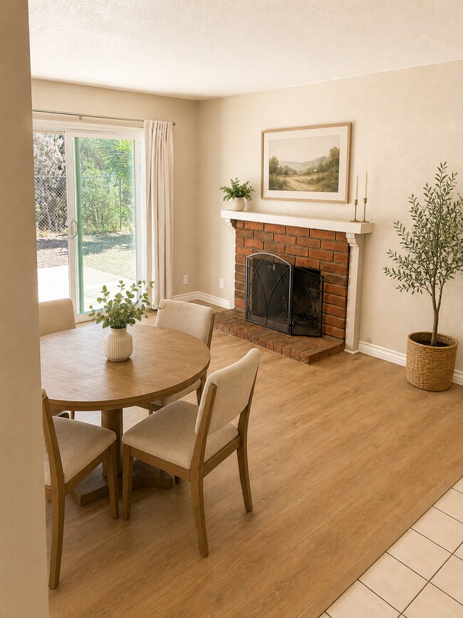 Building Photo - Beautiful Single-Story Home in the Desirable San Carlos Neighborhood