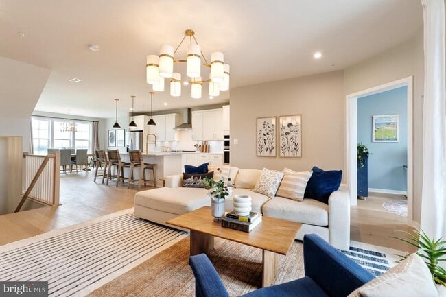 Building Photo - 22405 Claude Moore Dr