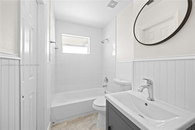 Building Photo - 10521 SW 184th St