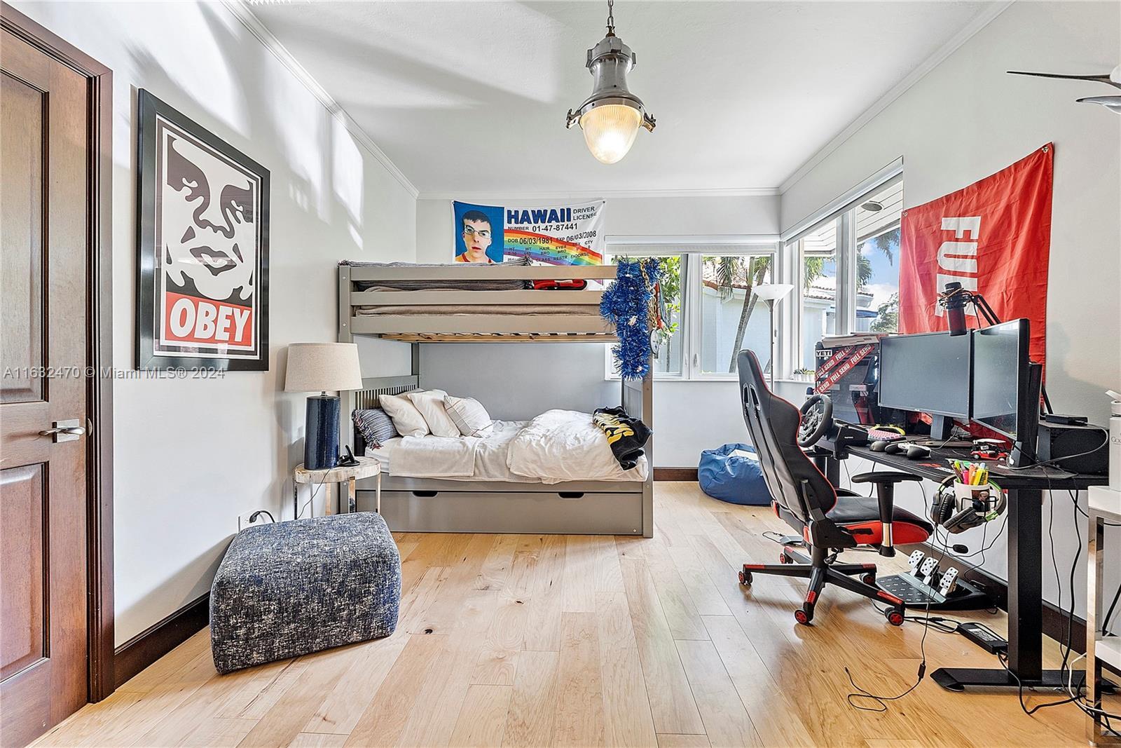 Building Photo - 7141 E Lago Dr