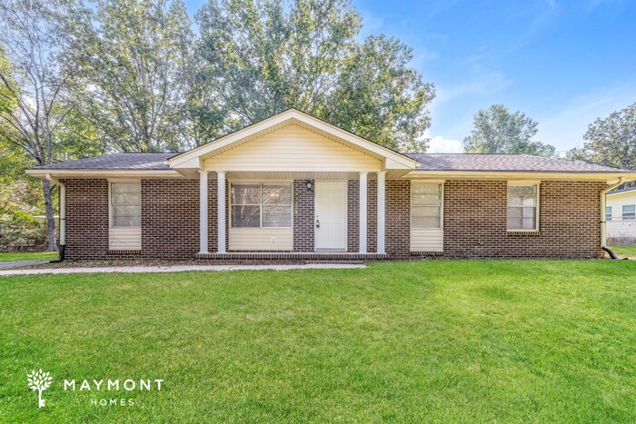 Primary Photo - 77 Oakwood St