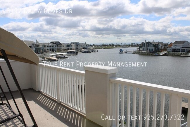 Building Photo - Gorgeous 5 Bed, 3 Bath in Highly Desirable...