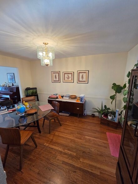 Building Photo - 552 Manor Ridge Rd