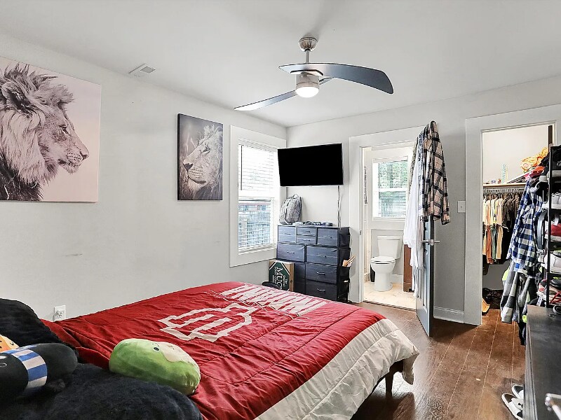 Building Photo - 1641 Iowa St