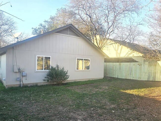 Building Photo - 12327 Limerick Ave