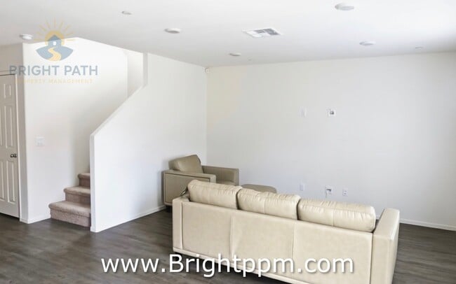 Building Photo - 67411 Rio Rosalia Dr