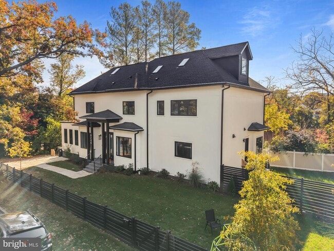 Building Photo - 4246 15th St N