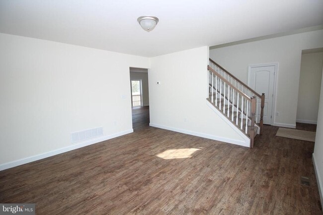 Building Photo - 83 Cherry Blossom Ct