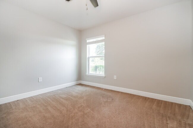 Building Photo - 13255 Niti Dr