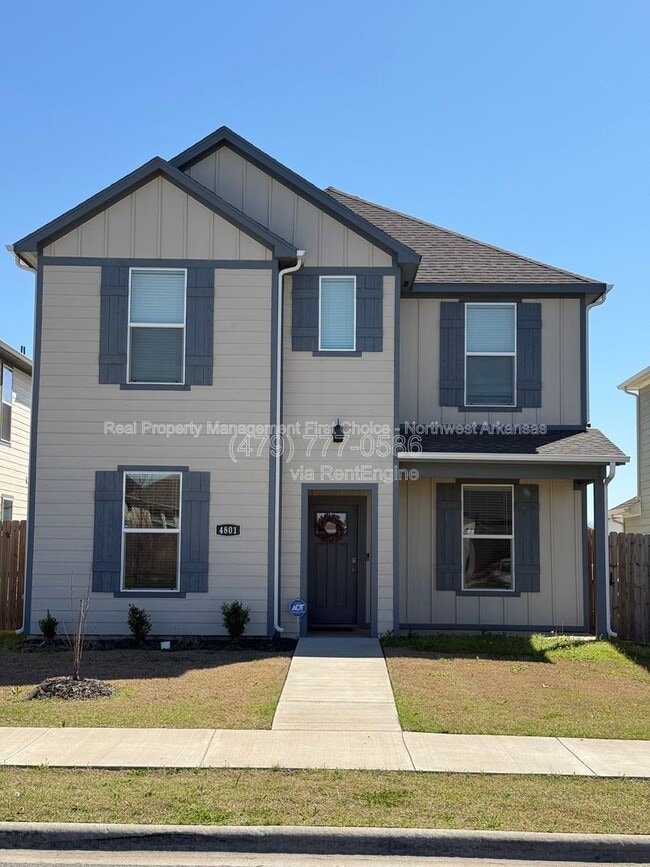 Building Photo - 4801 W Triangle St