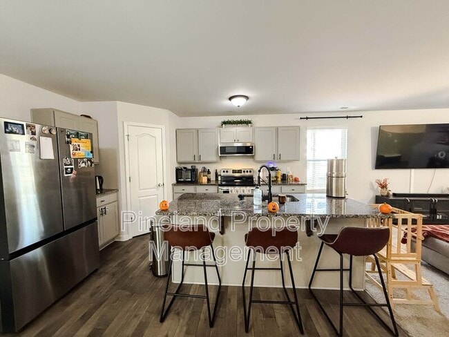 Building Photo - 245 Desert Orchid Cir